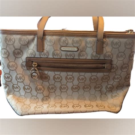 michael michael kors kempton large signature east west tote|Macy's.